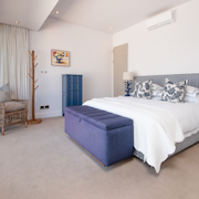 Le Paradis Penthouse Apartment